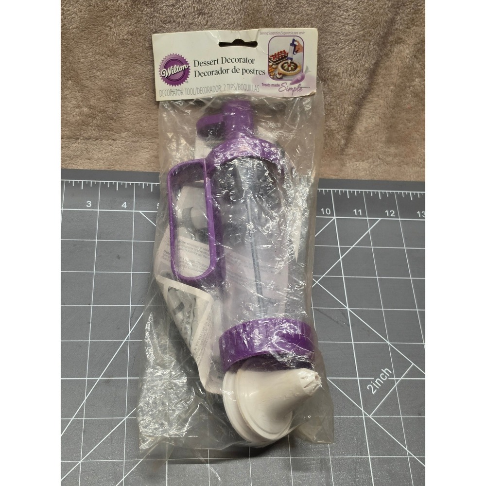 Wilton Dessert Decorator Icing Syringe Tool 2 Tips Purple 2104-22601 NEW